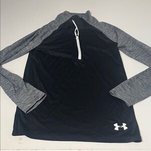 Under Armour Youth XL Fitted Gray Black Long Sleeve Quarter Zip Pull Over